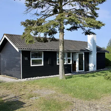 Holzhaus-mit-sauna-und-panoramablick-auf-die-ostsee Casa vacanze