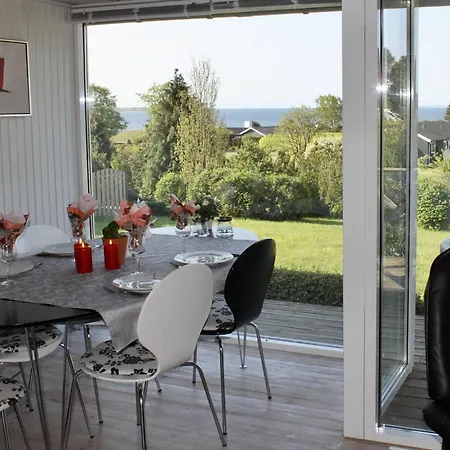 Casa vacanze Holzhaus-mit-sauna-und-panoramablick-auf-die-ostsee *