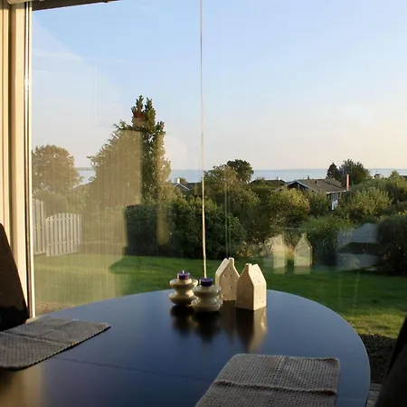 Casa vacanze Holzhaus-mit-sauna-und-panoramablick-auf-die-ostsee *